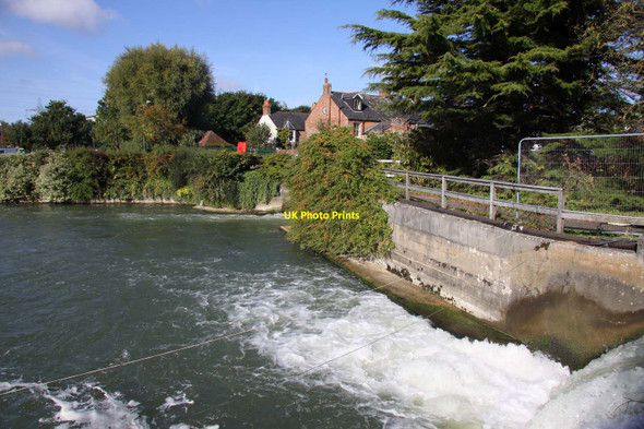 Photo 6"x4" The weir into Osney Pool Oxford\/SP5106 c2012