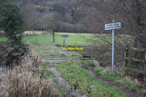 Photo 6"x4" Unsafe bridge Chisworth c2012