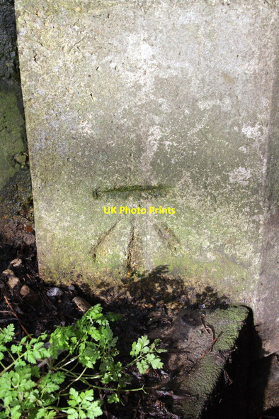Photo 6"x4" Benchmark on railway bridge abutment, Sandford Lane Little London\/SP5201 c2013