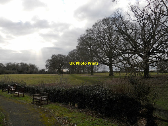 Photo 6"x4" Newbold On Avon Churchyard Rugby c2013