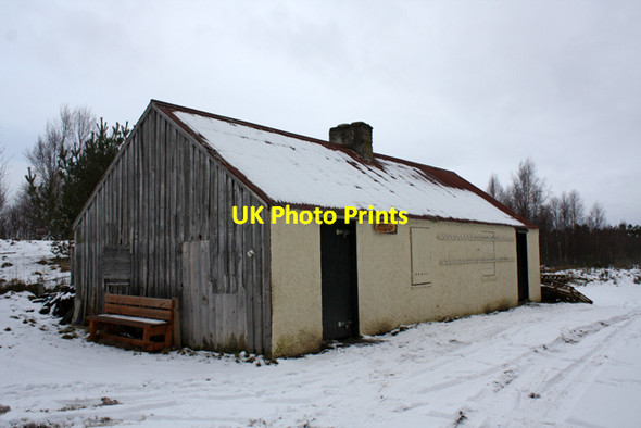 Photo 6"x4" Shooting bothy near Mullochard Duthil c2013