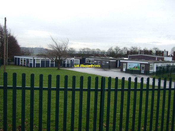 Photo 6"x4" School in Conisbrough Conisbrough c2013