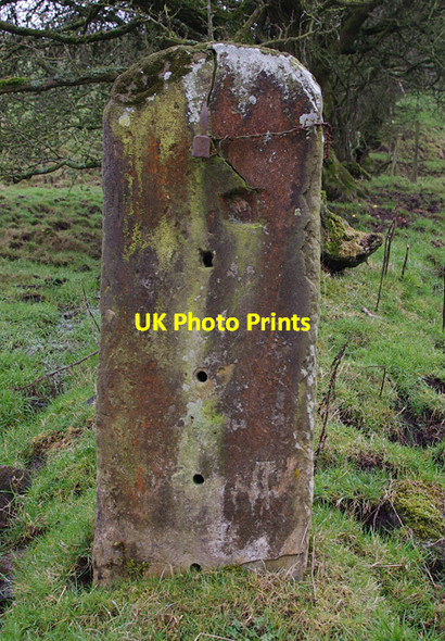 Photo 6"x4" Old gatepost near Faccon Farm Barnoldswick\/SD6671 c2013