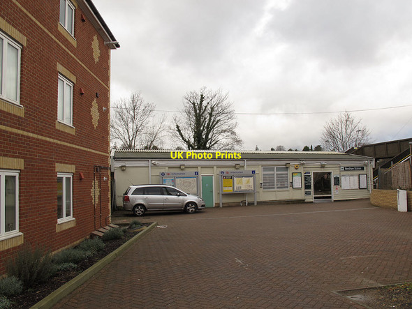 Photo 6"x4" Entrance to Reedham station Purley c2013