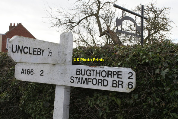 Photo 6"x4" Road sign on the outskirts of Kirby Underdale Kirby Underdale c2013
