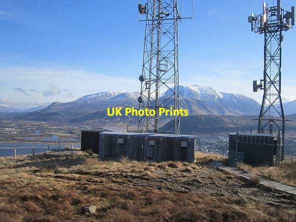 Photo 6"x4" Communication masts above Camusnagaul Fort William\/An Gearasdan c2013