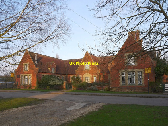 Photo 6"x4" Hertingfordbury Cowper Primary School, Birch Green (2) Birch Green\/TL2911 c2013