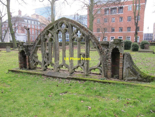 Photo 6"x4" Tracery at St Laurence Reading c2013
