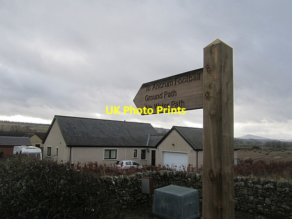 Photo 6"x4" Path sign, Ancrum Ancrum c2013
