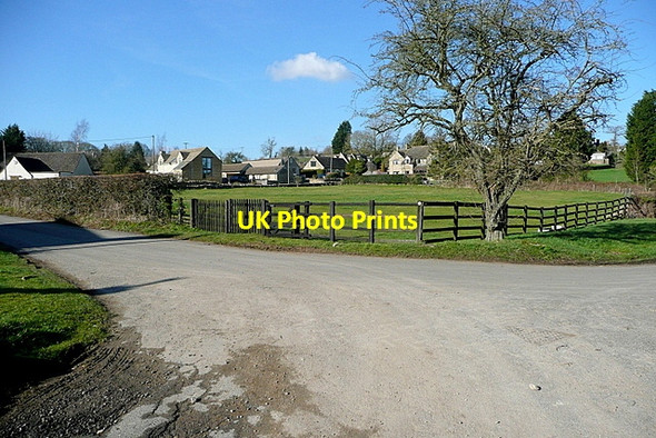 Photo 6"x4" Salford village green Cornwell c2013