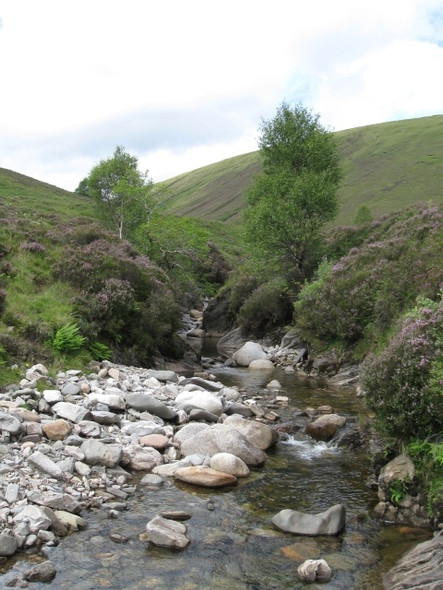 Photo 6"x4" Looking up Allt Coire Ionndrainn with Coire Ionndrainn curving round to left Bohuntine c2008