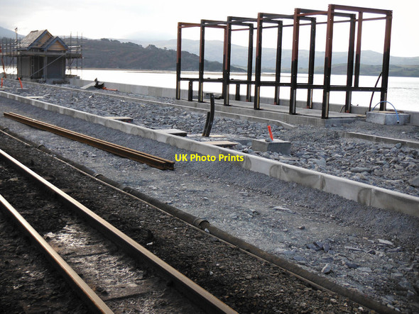 Photo 6"x4" Work at Harbour Station Porthmadog Porthmadog c2013