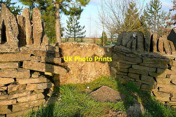 Photo 6"x4" Stile off A44 Enstone c2013