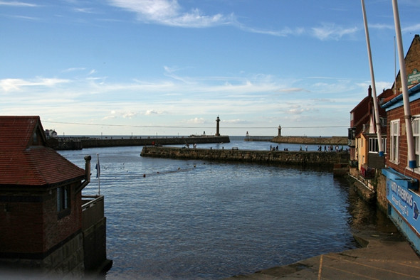 Photo 6"x4" Whitby Pier Whitby\/NZ8910 c2008