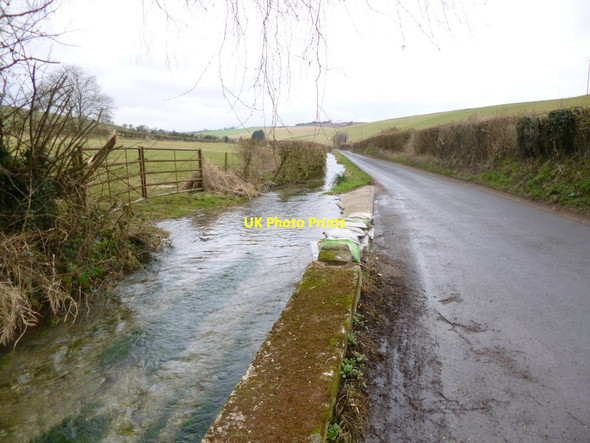 Photo 6"x4" Winterborne Stickland, River Winterborne Winterborne Houghton c2013