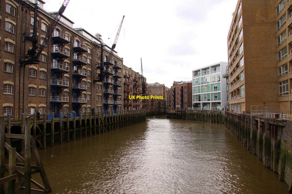 Photo 6"x4" St Saviour's Dock in Bermondsey London c2012