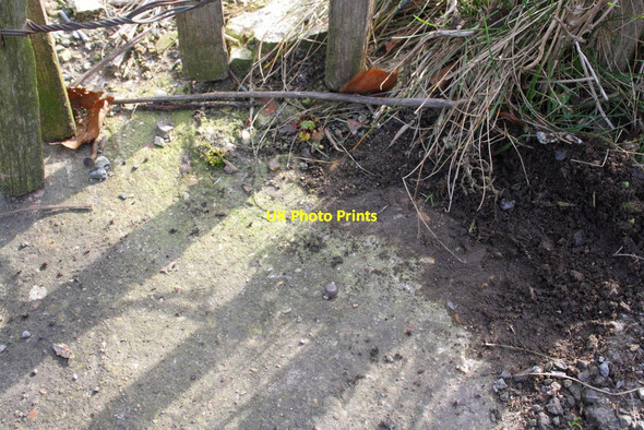 Photo 6"x4" Benchmark on gatepost surround on Honeybottom Lane Abingdon c2013