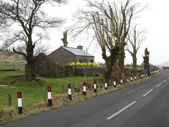 Photo 6"x4" Renovated cottage along side the B25 in the Upper Cross River valley Hilltown\/J2128 c2013