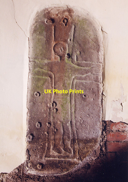 Photo 6"x4" St Beuno & St Peter, Llanveynoe - Crucifixion stone Llanveynoe c1998