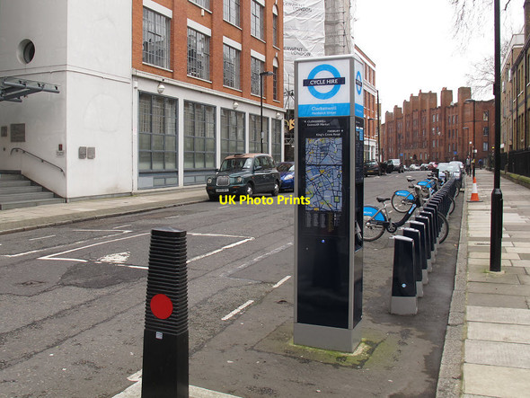 Photo 6"x4" Hardwick Street docking station London c2013
