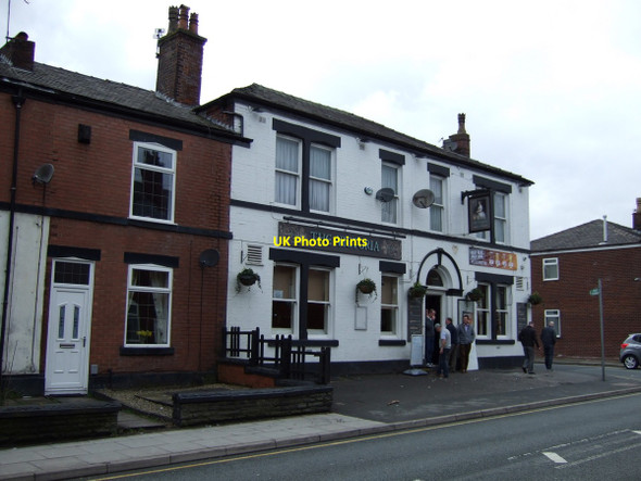 Photo 6"x4" The Victoria pub, Radcliffe Radcliffe\/SD7807 c2013