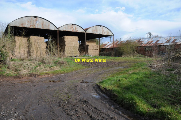 Photo 6"x4" Farm buildings at Lower Ley Oakle Street c2013