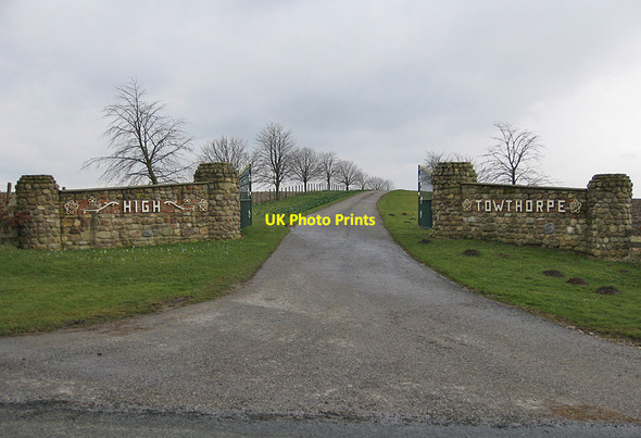 Photo 6"x4" Entrance to High Towthorpe Farlington\/SE6167 c2013