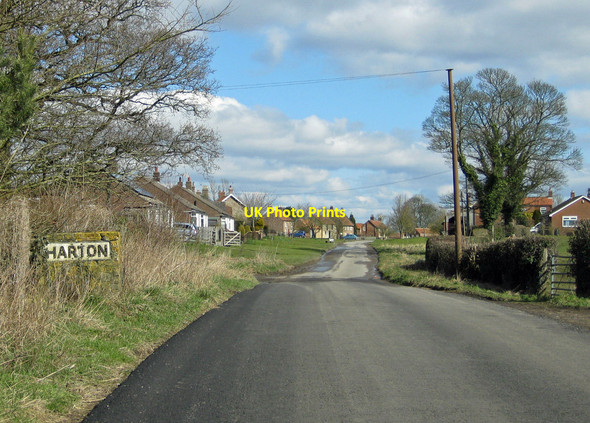 Photo 6"x4" The village of Harton Harton\/SE7061 c2013