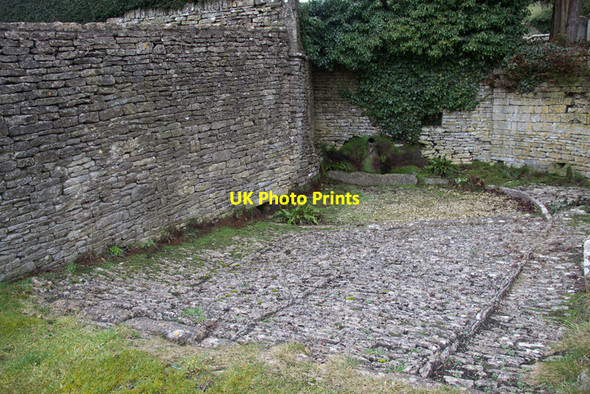 Photo 6"x4" Resting Area, St Andrew's Church, Chedworth Chedworth c2013