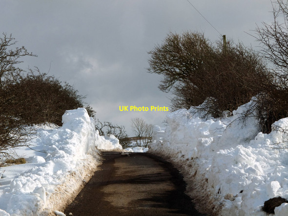 Photo 6"x4" Snowdrifts near the May Farm Court Cairn c2013