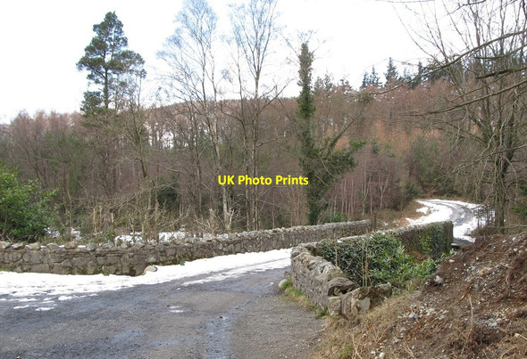 Photo 6"x4" A snowy Parnell's Bridge at Tollymore Park Kilcoo c2013