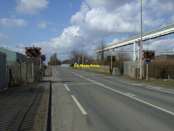 Photo 6"x4" Level crossing on Moddy Lane Grimsby c2013