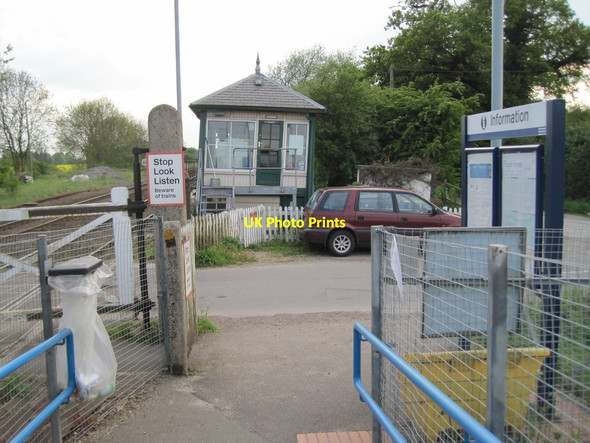Photo 6"x4" Fiskerton station signalbox Southwell\/SK7053 c2010