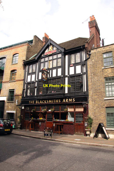 Photo 6"x4" The Blacksmiths Arms on Rotherhithe Street Poplar\/TQ3780 c2012