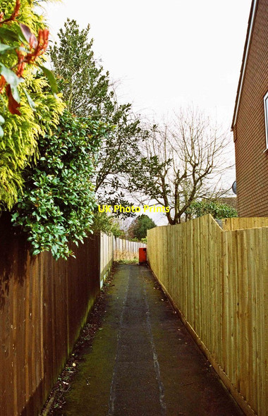 Photo 6"x4" Start of public footpath to Kittiwake Drive, Spennells, Kidderminster Kidderminster c2013