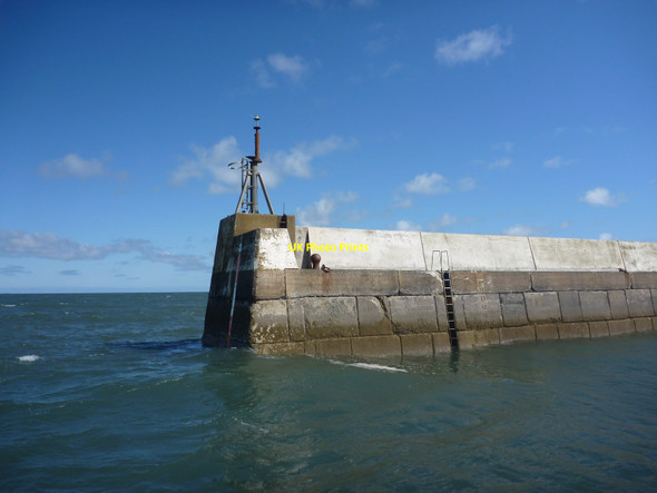 Photo 6"x4" Coastal Northumberland : The Eastern Breakwater At North Sunderland Harbour, Seahouses Seahouses c2013