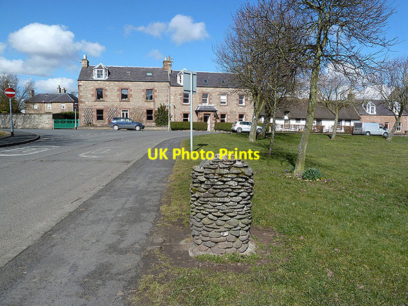 Photo 6"x4" A commemorative cairn in Denholm Denholm\/NT5618 c2013