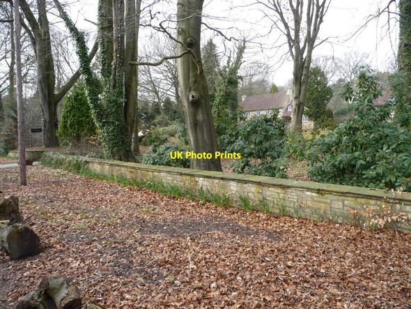 Photo 6"x4" Houses on the north side of Ling Lane Bracken Park c2013