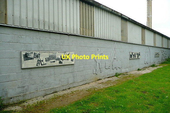 Photo 6"x4" Wall of Friden brickworks Newhaven\/SK1660 c2012