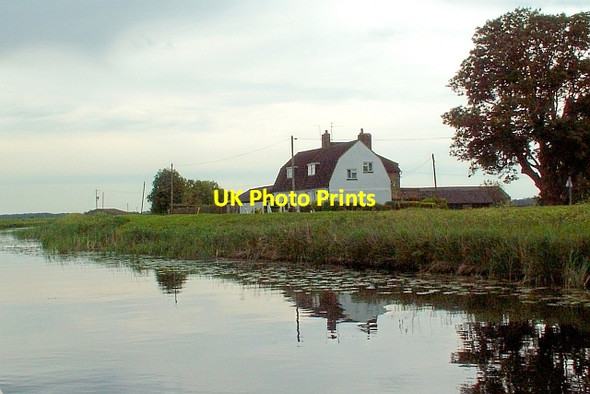 Photo 6"x4" Riverside cottages Fordham\/TL6199 c2006
