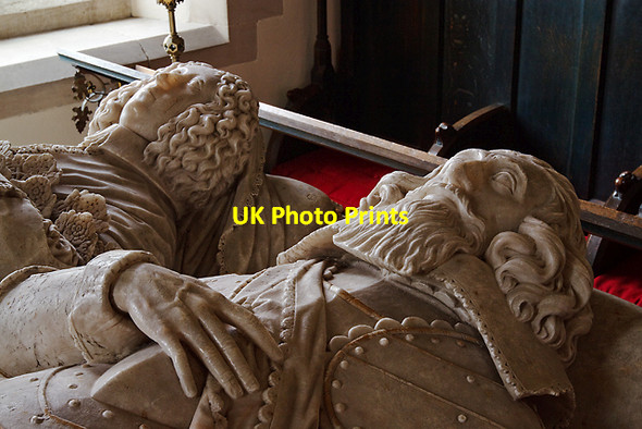 Photo 6"x4" St Andrew's church, Miserden - tomb-chest of Sir William Sandys & wife (detail 2) Lypiatt c2013