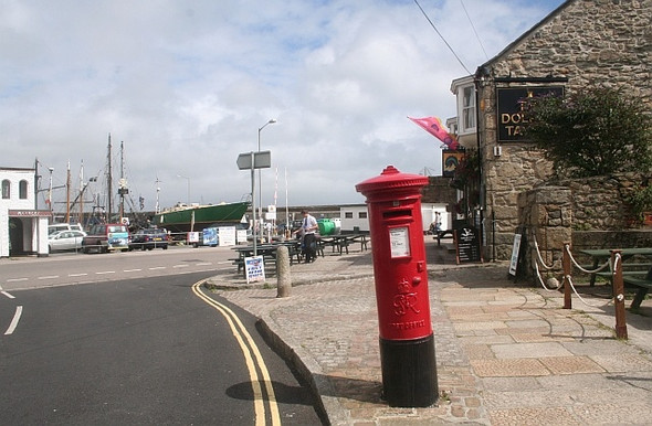 Photo 6"x4" Pillar Box, Quay Street, Penzance Newlyn c2008