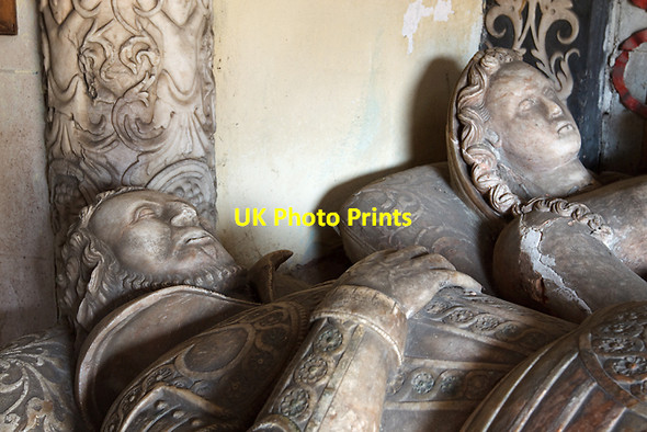 Photo 6"x4" St Chad's church, Norton-In-Hales - monument to Sir Rowland Cotton & wife (detail 2) Norton in Hales c2013
