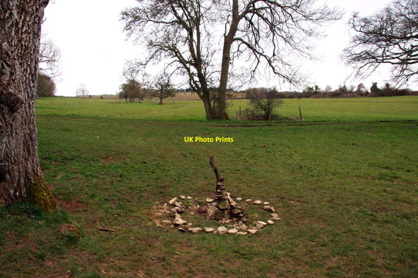 Photo 6"x4" The source of the Thames Thames Head c2013