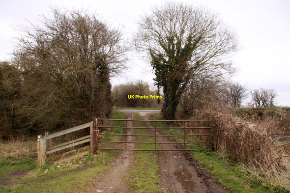 Photo 6"x4" Gate to the Fosse Way Kemble c2013