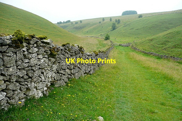 Photo 6"x4" In Long Dale Pikehall c2012