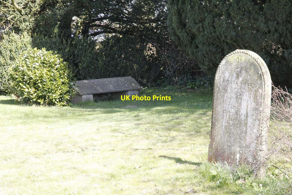 Photo 6"x4" Graves in St George's Kelmscot c2013