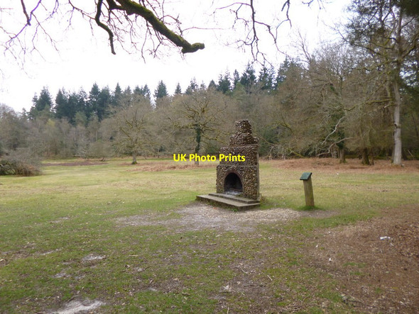 Photo 6"x4" Millyford, Portuguese Fireplace Bank\/SU2807 c2013