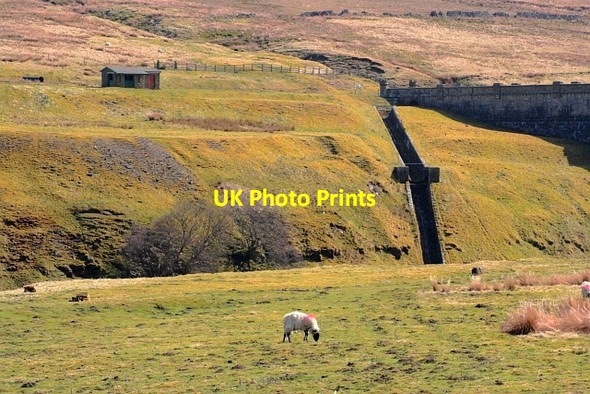 Photo 6"x4" Outflow and Shelter, Angram Reservoir Woodale\/SE0279 c2013