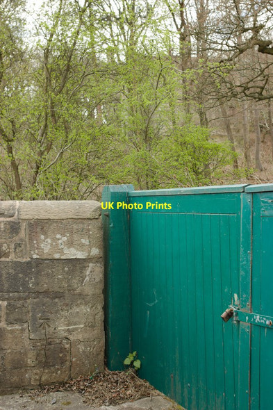 Photo 6"x4" Bench Marked Wall, Harewood Estate Harewood\/SE3245 c2013